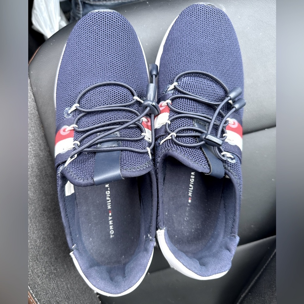 Tommy Hilfiger tennis shoes